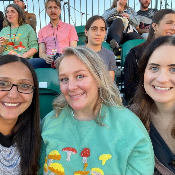 MODEST MOUSE concert sweatshirt with Mushroom Design - Picture 7 of 7